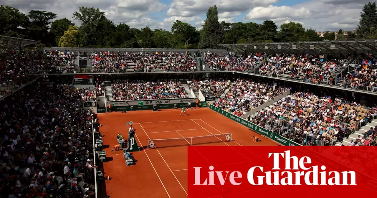 French Open 2022: Medvedev, Swiatek and Halep in action on day five – live!