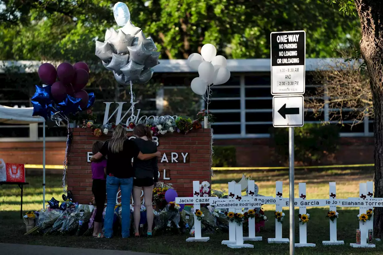 Texas police face questions and criticism over response time to Uvalde school shooting