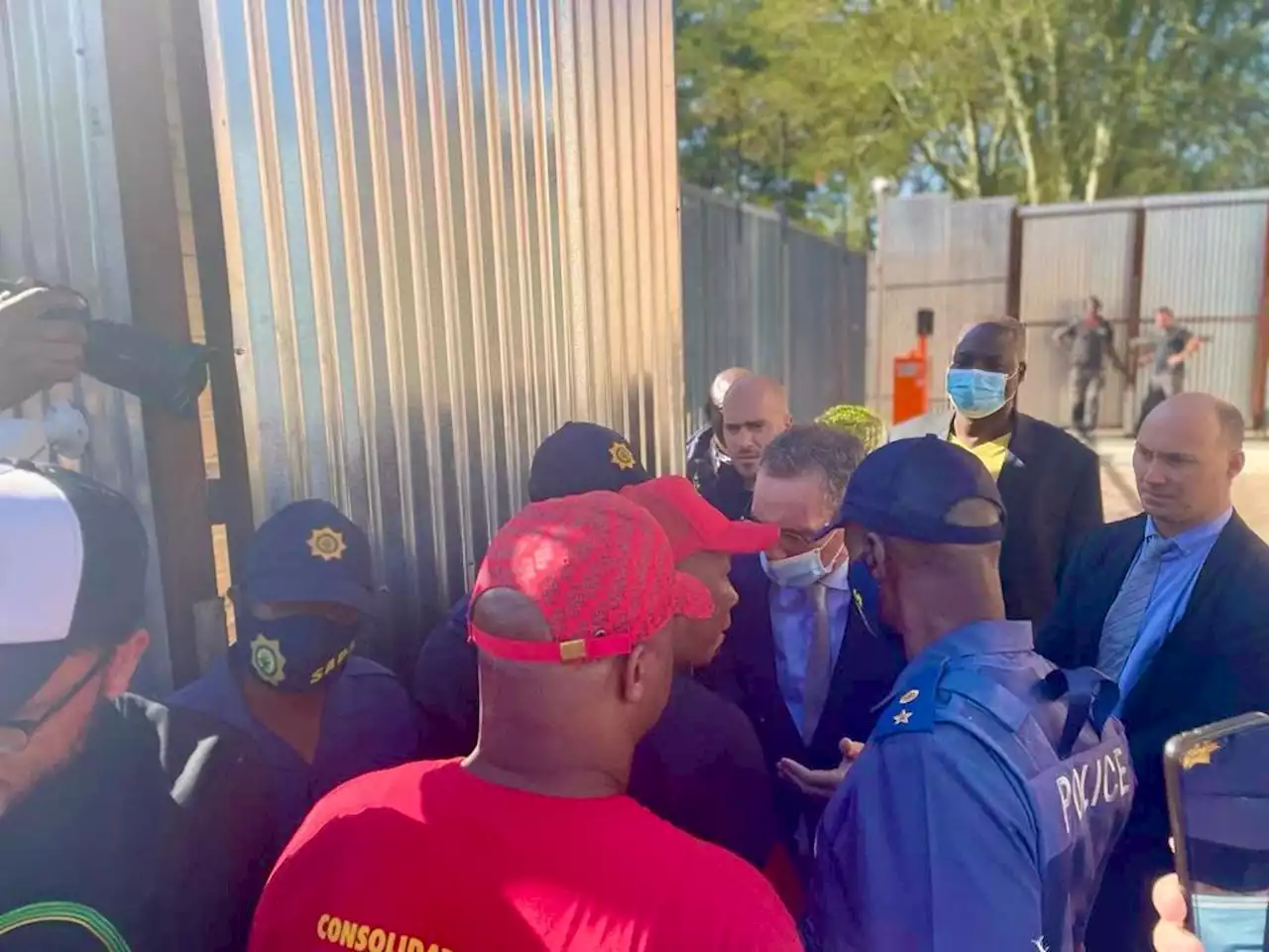 Dirco mum over 'unsavoury' EFF protest action outside French embassy | News24