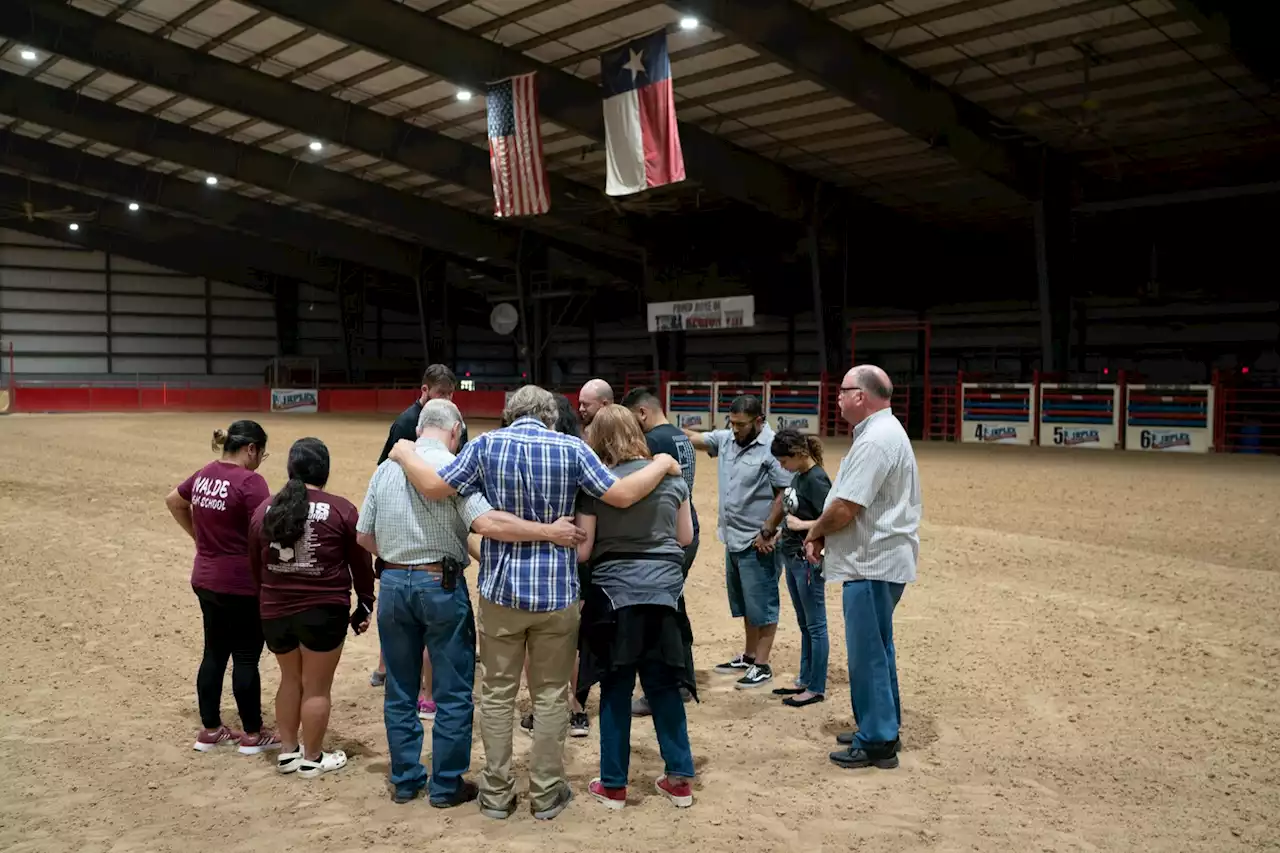 Live updates: Texas town mourns as school shooter’s grim messages surface