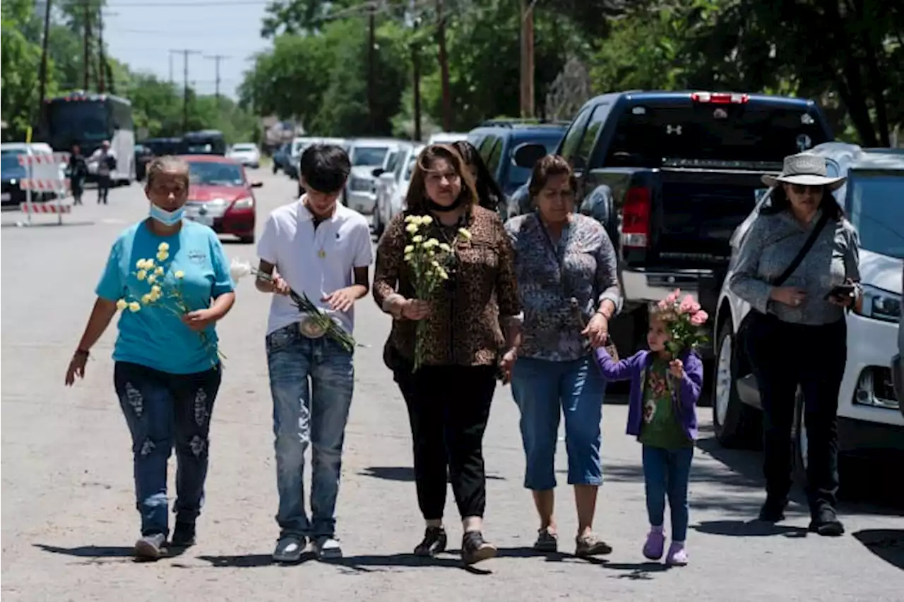 Onlookers urged police to charge into Texas school