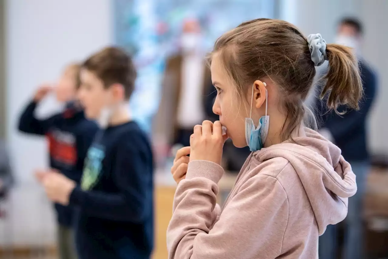 Schnelltests in Schulen gelten: Elterninitiative gegen Testpflicht gescheitert