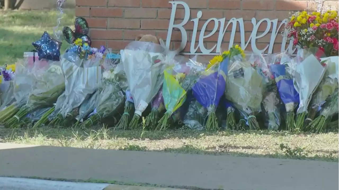 'A Whole Lot Of Questions That Have To Be Answered' About Texas School Shooting Response, Former Philadelphia Police Official Says