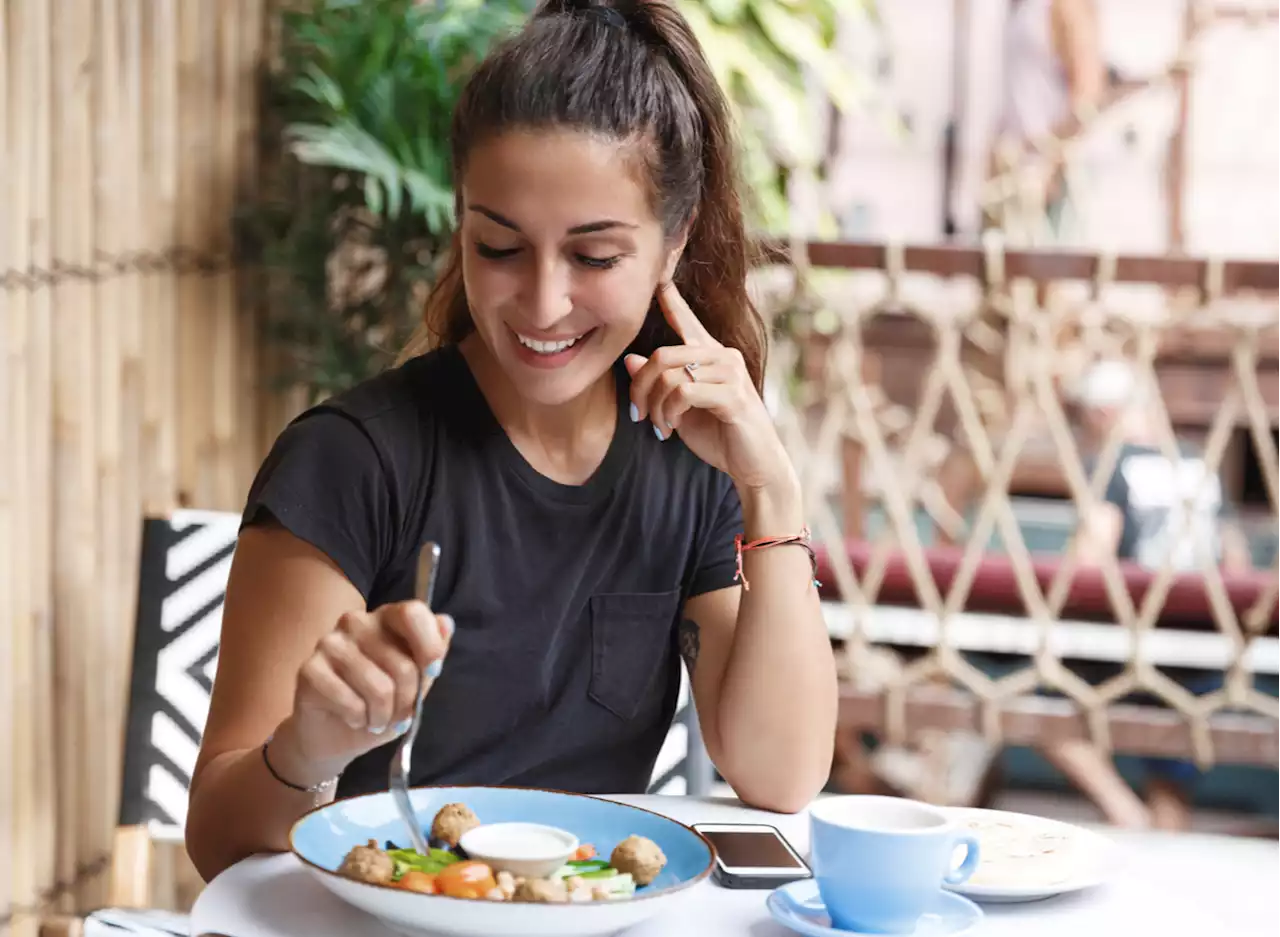 This Eating Habit Can Significantly Improve Your Gut Health, Says New Study — Eat This Not That