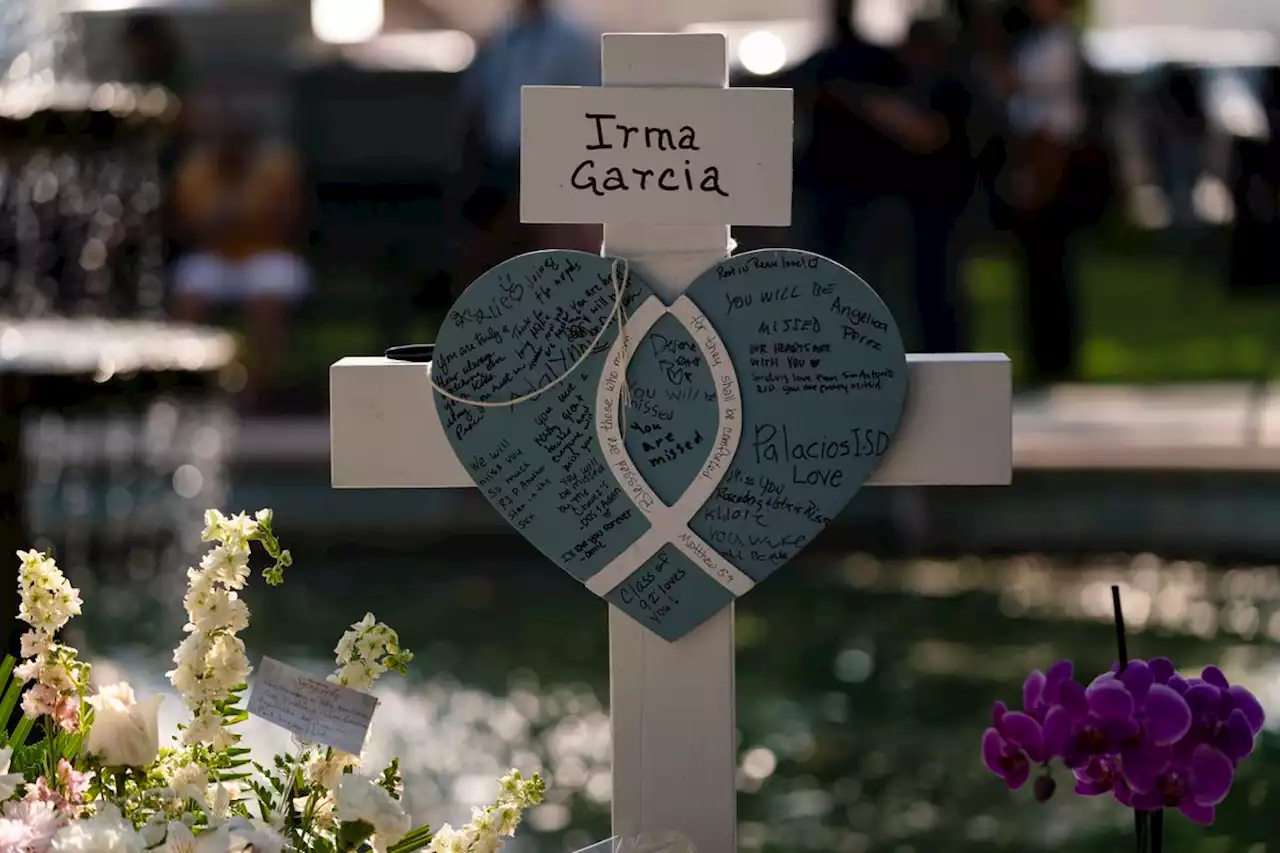 Brokenhearted husband dies after wife slain in Texas rampage