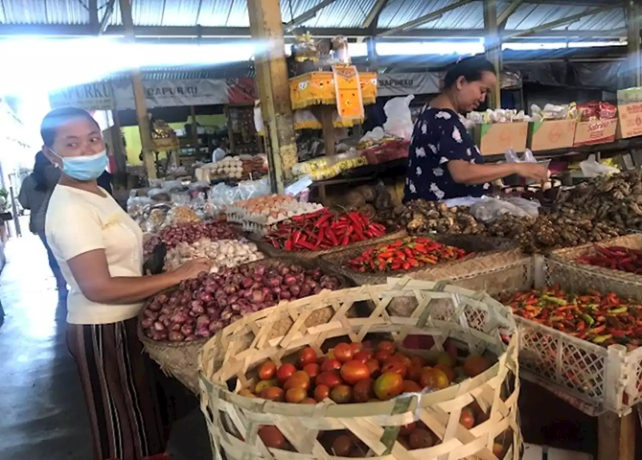 Harga Kebutuhan Pokok Naik, Pedagang Takut Stok Barang