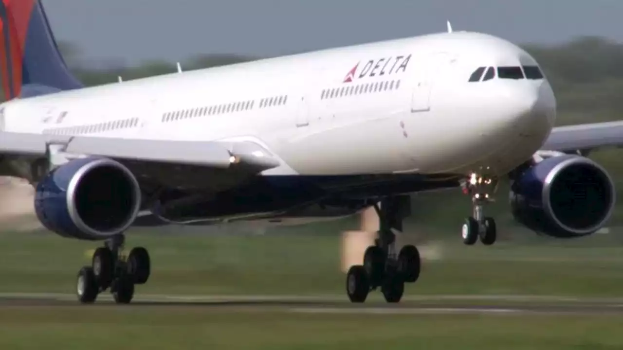 Delta cuts flights as Memorial Day weekend travel kicks off