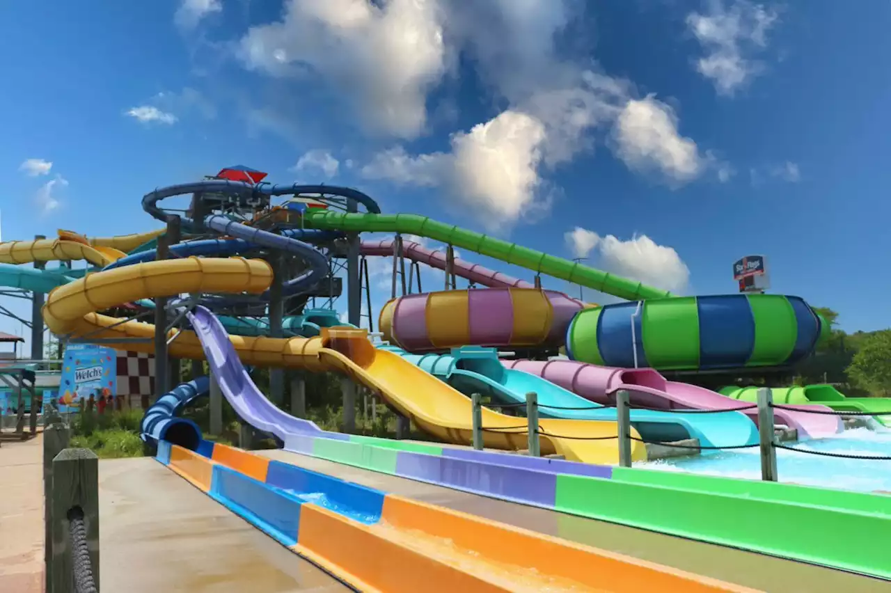 Hurricane Harbor Chicago Opens Saturday For the 2022 Season