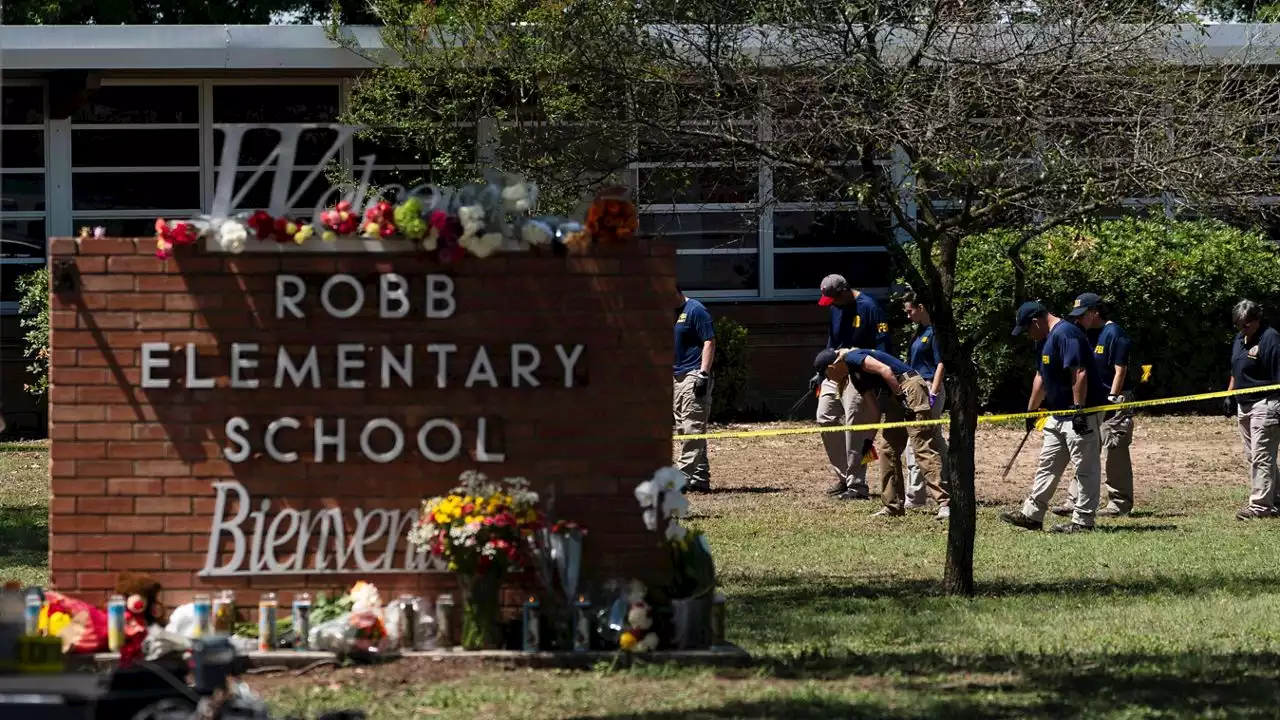 Students who survived Texas school attack describe scene