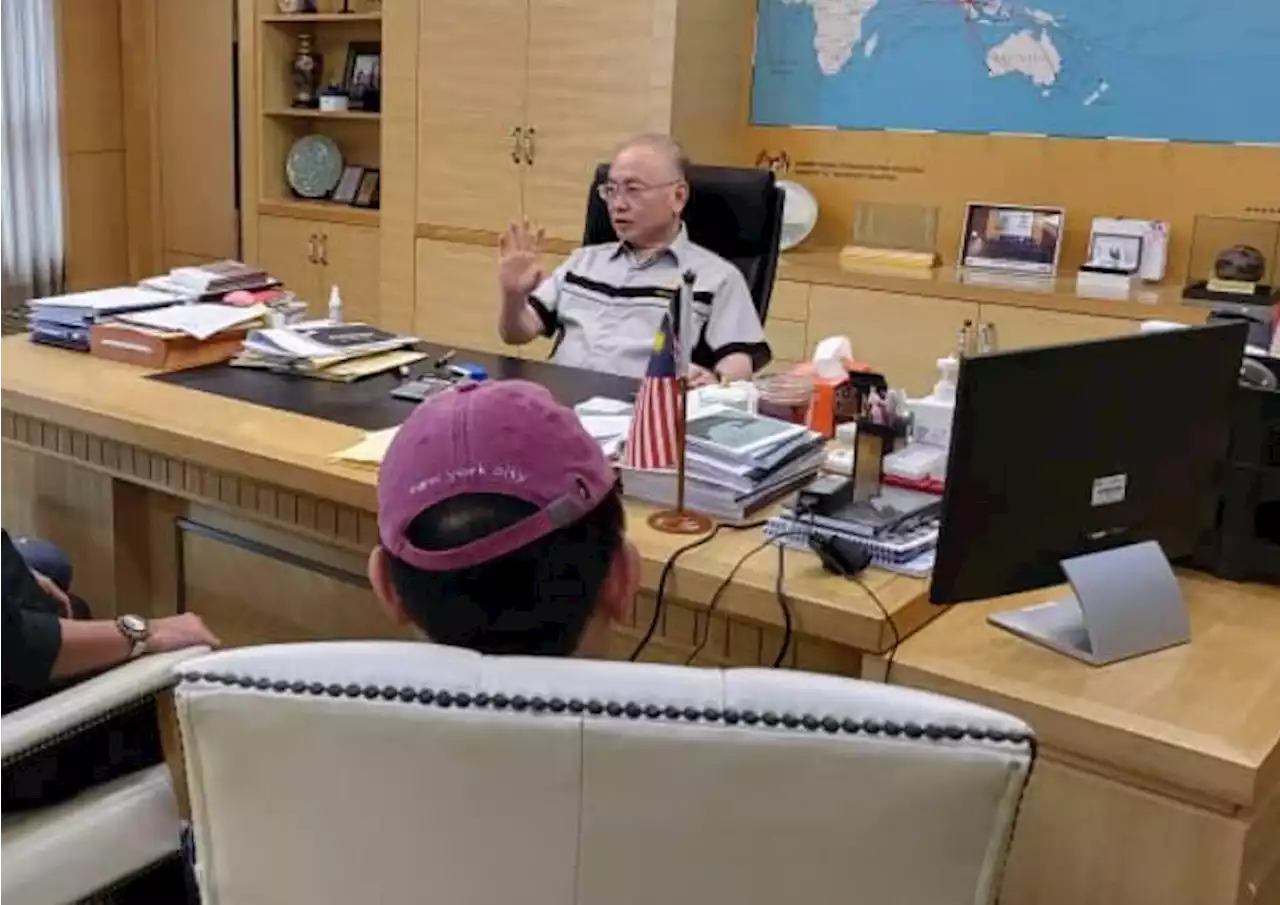 Dr Wee: Stern action against e-hailing operators if fares exceed ceiling price