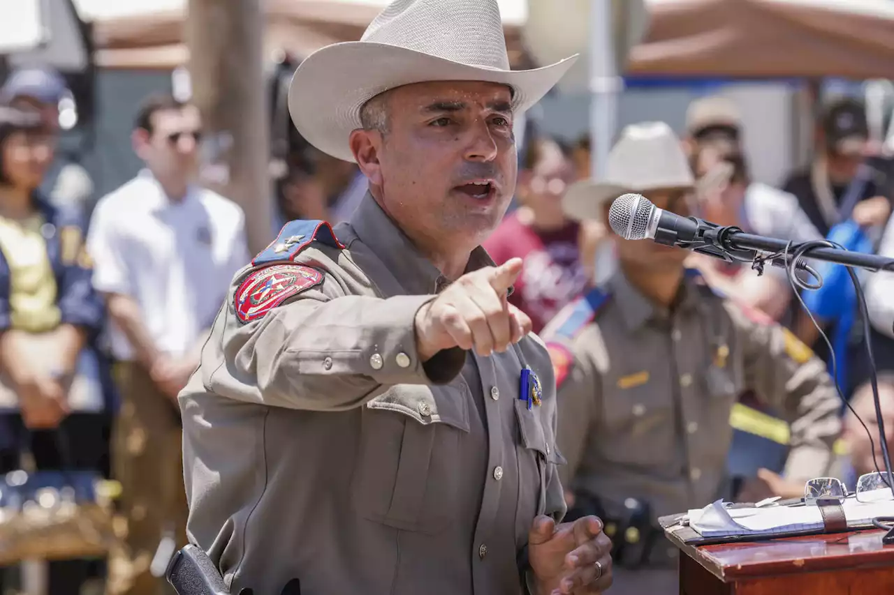 A police news conference in Uvalde leaves ‘gaps and confusion’