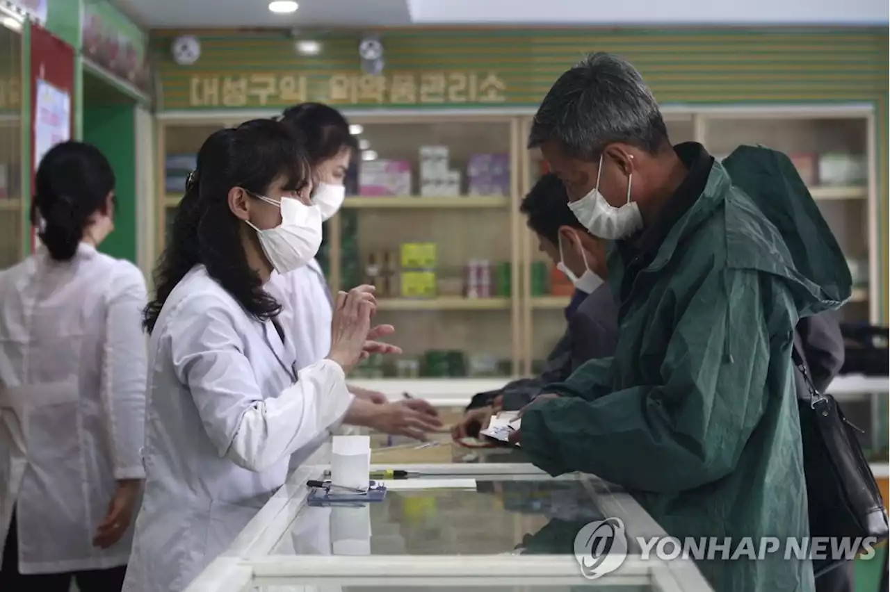 북한 '코로나 안정세 경이적'…엿새째 신규 발열환자 10만명대(종합2보) | 연합뉴스