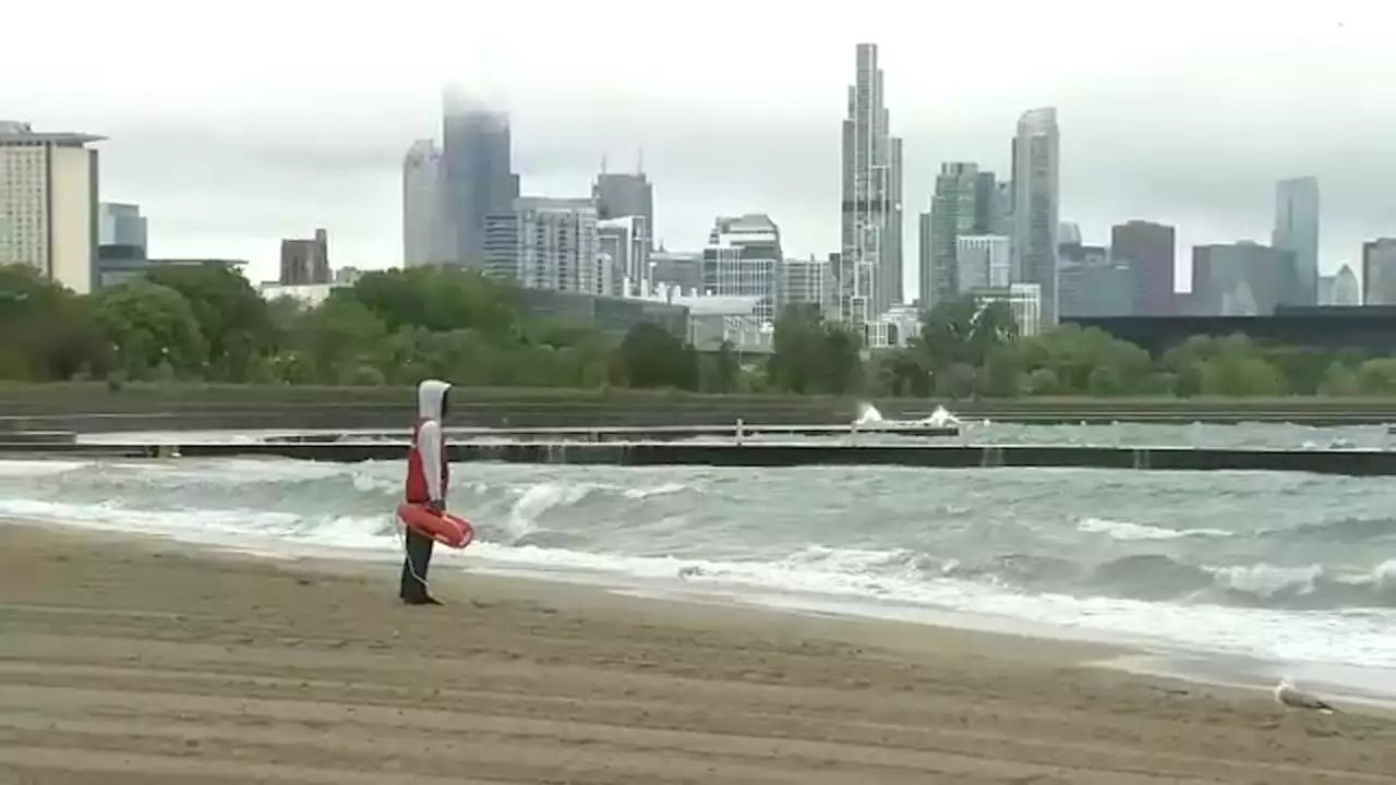 Area lifeguard shortage continues as Chicago beaches open for summer season