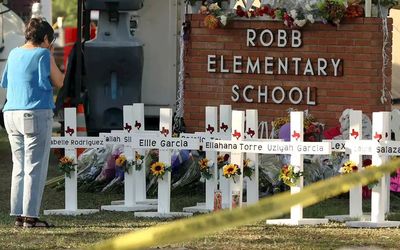 Editorial: Two teachers sacrificed everything for their students in Uvalde. Remember them as heroes.