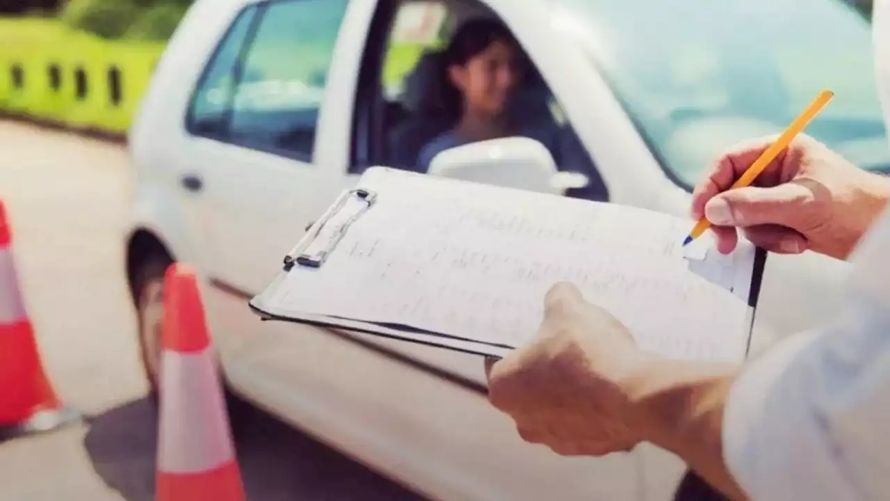 Los exámenes para el registro en CABA se harán en la calle