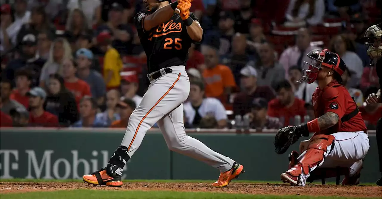 MLB roundup: Orioles explode for 10 late runs, beat Red Sox