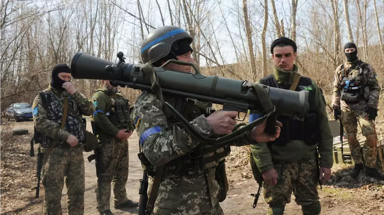 Ukraine gets missiles, howitzers as Zelenskyy expects good news on arms