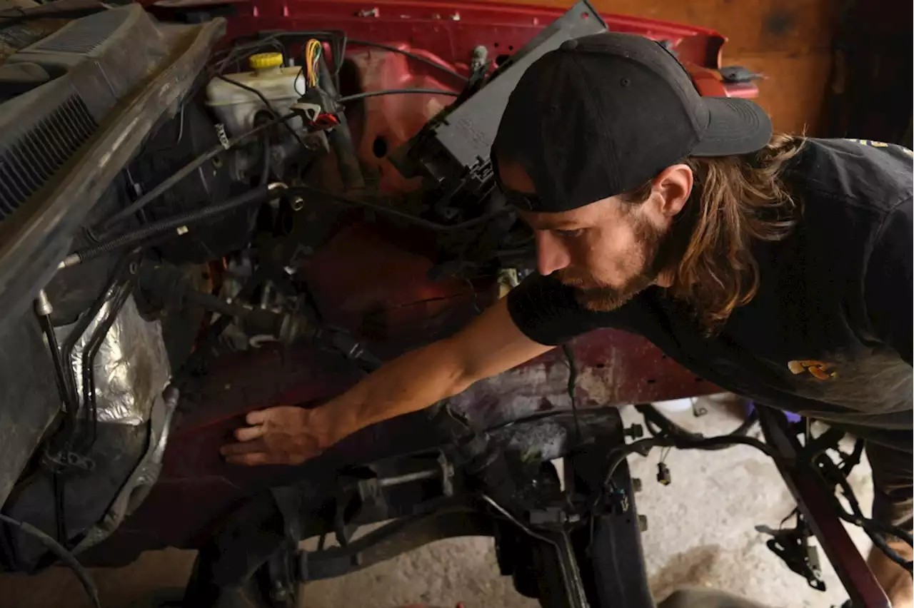 Baja 1000 EV dreams drive Colorado student engineers building racer in Aurora alley garage