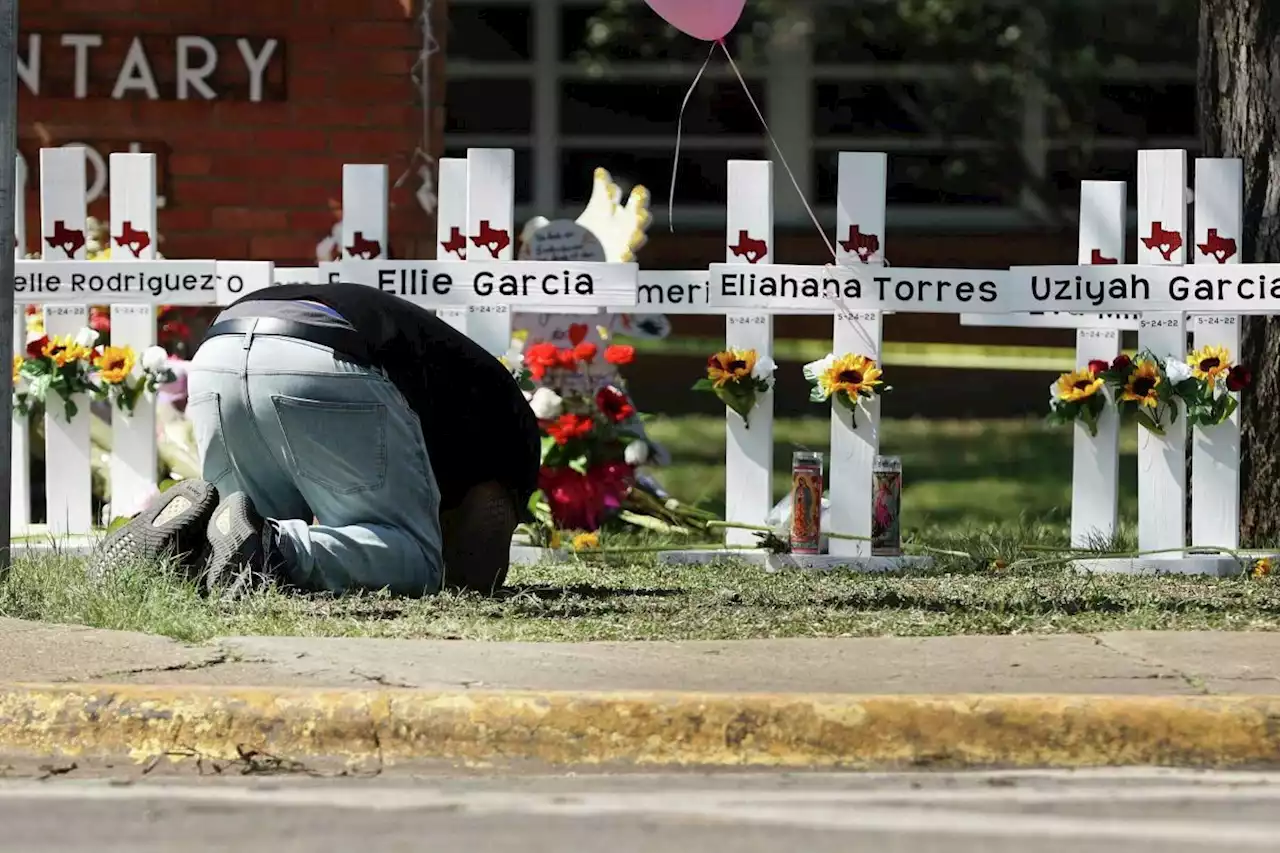 Live updates: Justice Department to review police response to Uvalde school shooting