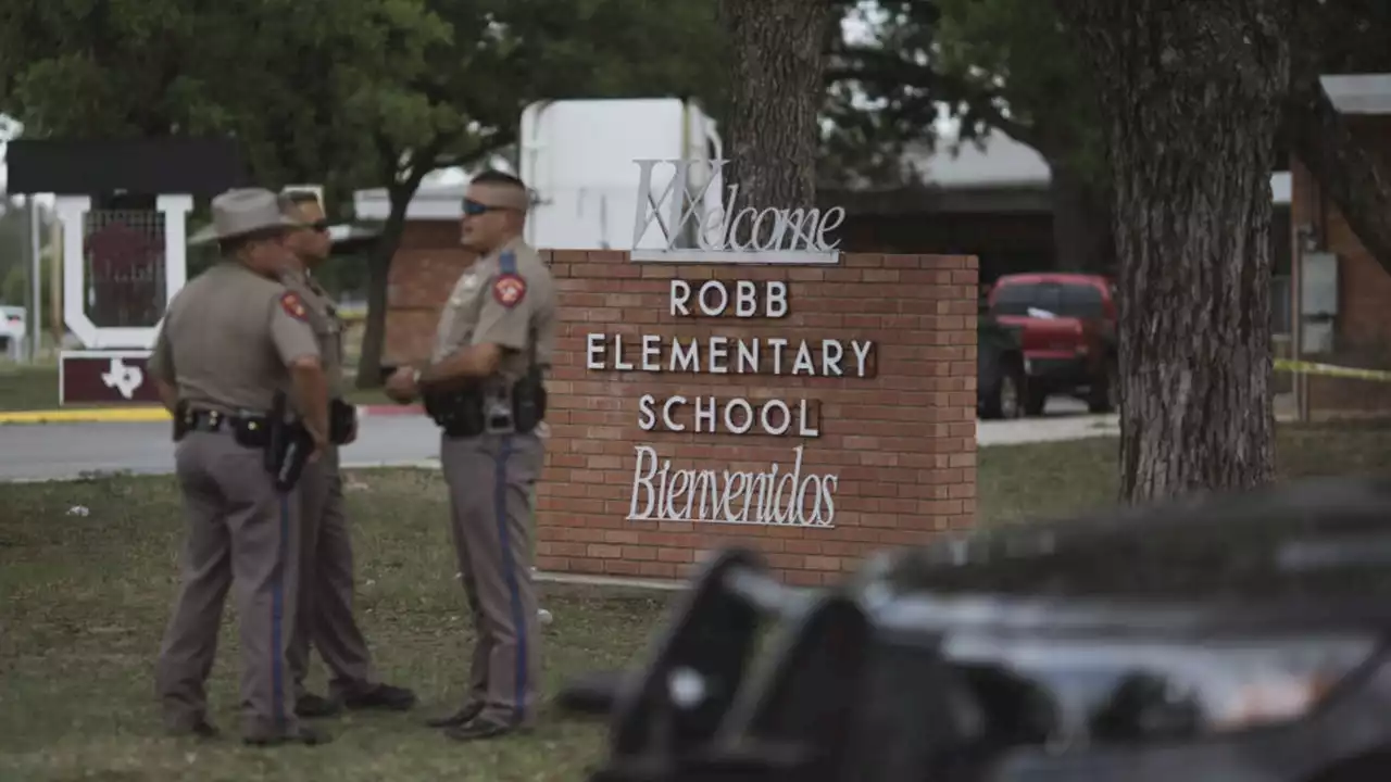 Uvalde CISD police officers didn't follow active shooter training they got in March, expert says