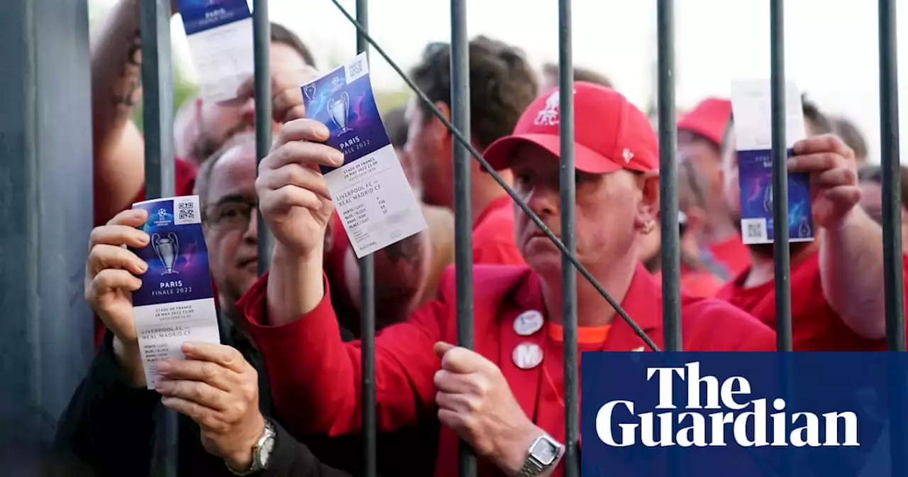 Liverpool’s Andy Robertson challenges official accounts of Paris final chaos