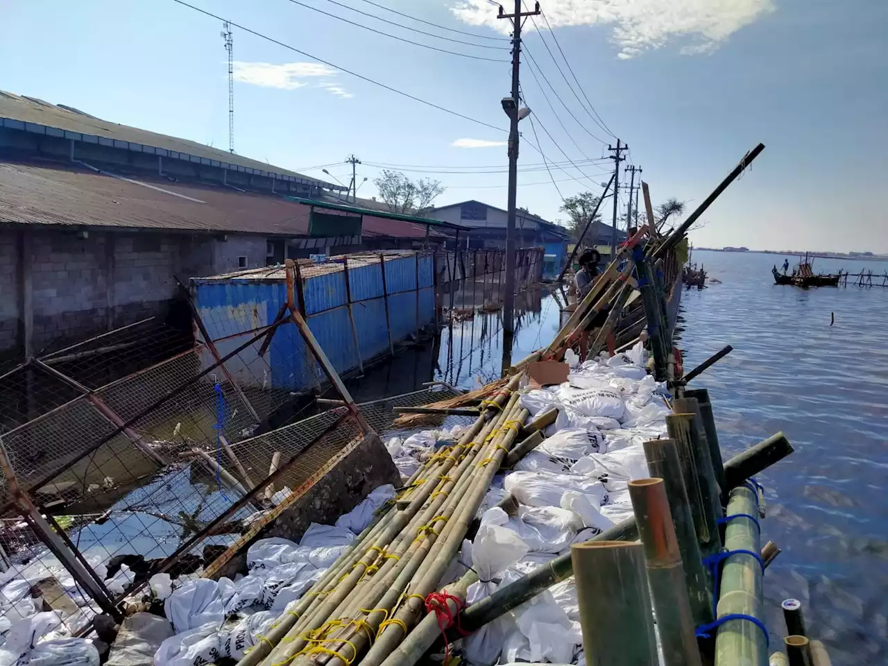 Kawasan Industri Lamicitra Masih Dilanda Rob, Pompa Air Dinyalakan 24 Jam