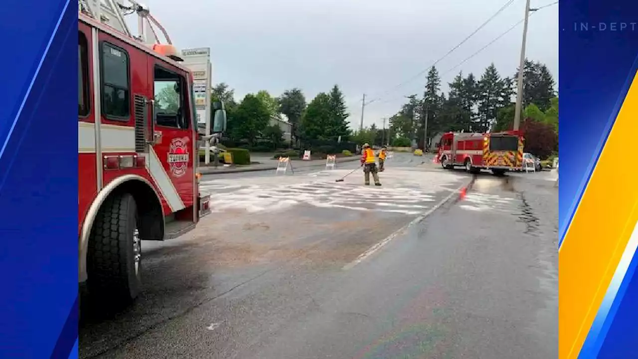 Tacoma fire crews clean fuel spill caused by multi-vehicle crash