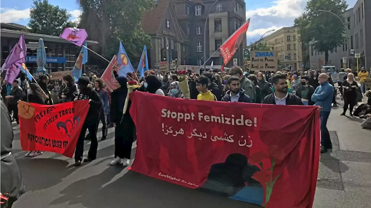 250 Menschen ziehen für Zohra G. durch Pankow