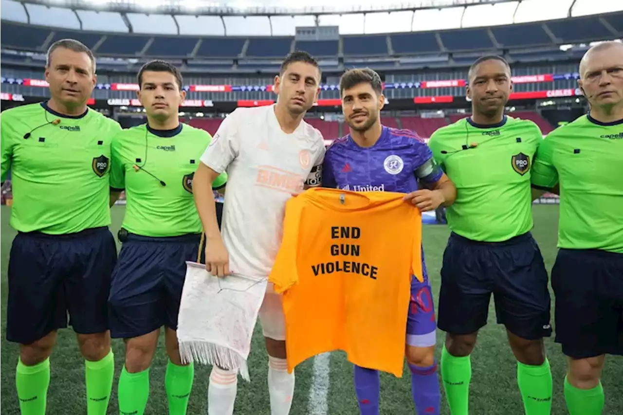 Alejandro Bedoya leads Union protest against gun violence: ‘This ain’t American exceptionalism’