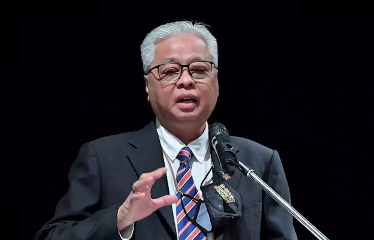 Silat symbolic to community unity, says PM