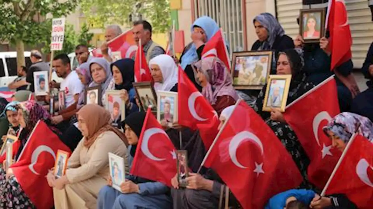 Türkiye’s ‘Diyarbakir mothers’ mark 1,000 days protesting PKK abductions