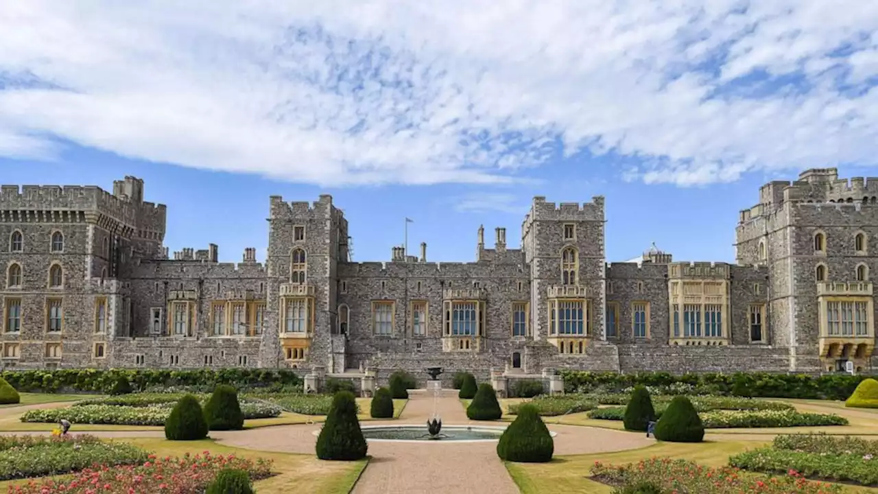 Intruder spent night in Windsor Castle barracks, report says