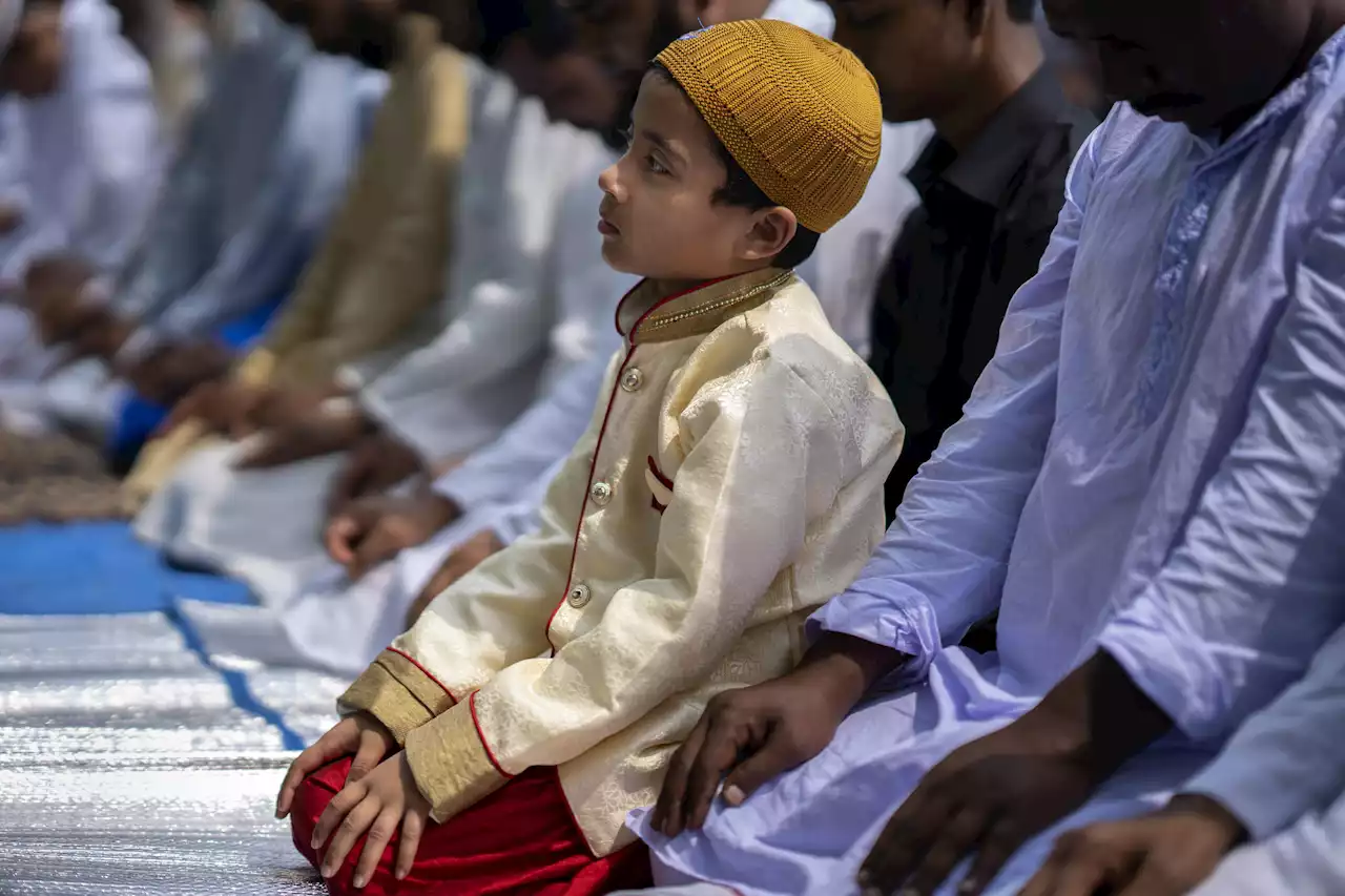 India's Muslims mark Eid al-Fitr amid community violence