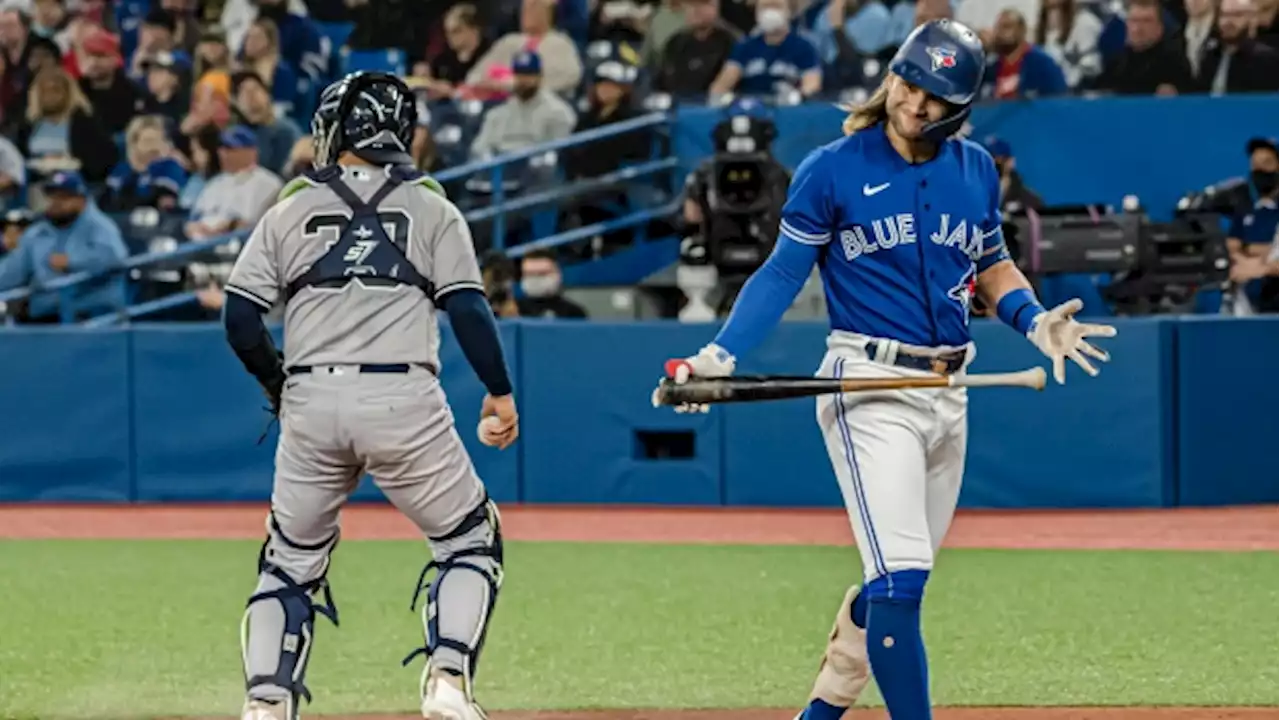 Torres drives in three runs as Yankees edge Blue Jays for 10th straight win