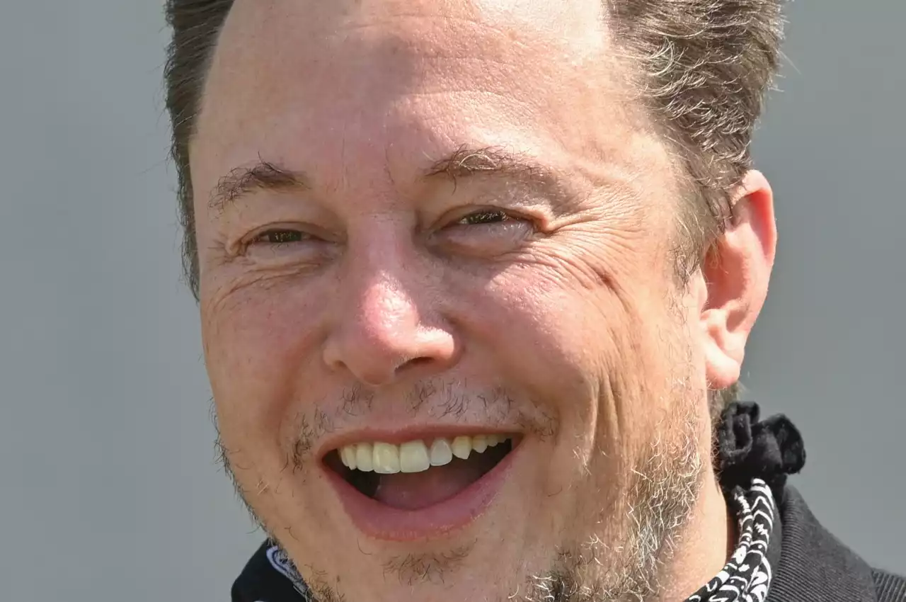 Business Maverick: Musk’s grand vision for Twitter faces reality check in Asia