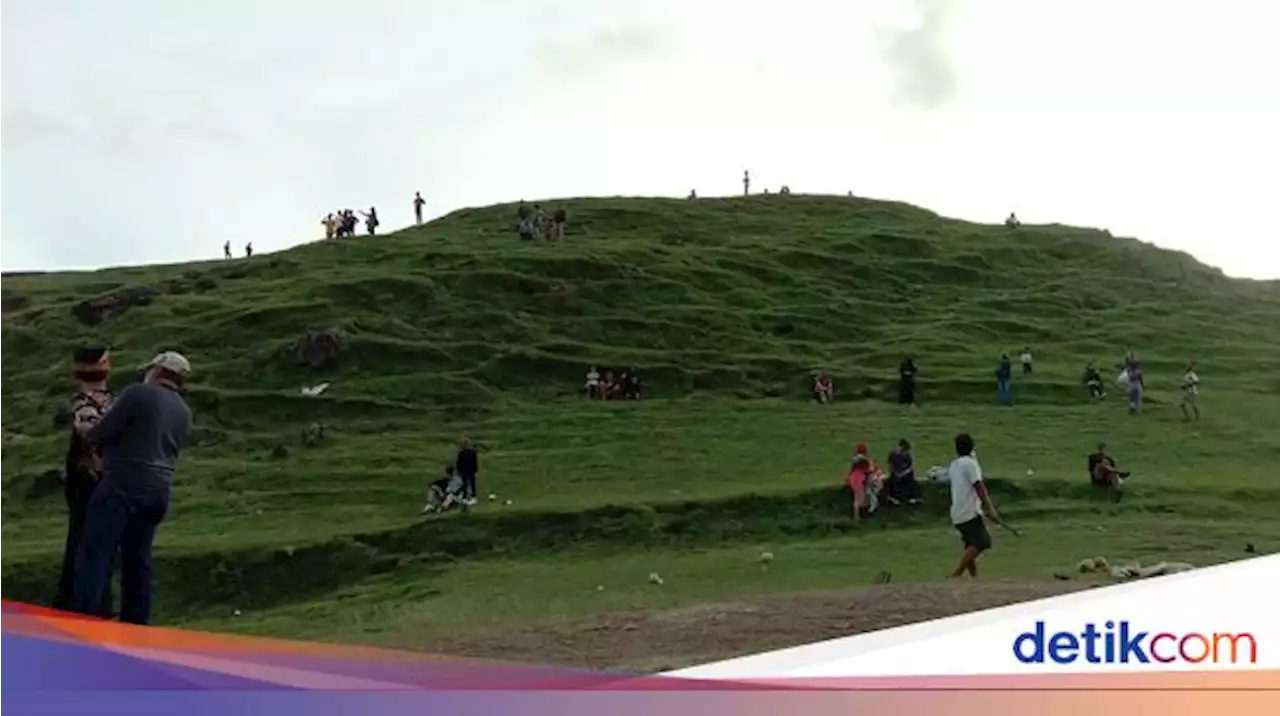 Libur Lebaran, Wisatawan Padati Sirkuit Mandalika Lombok untuk Selfie