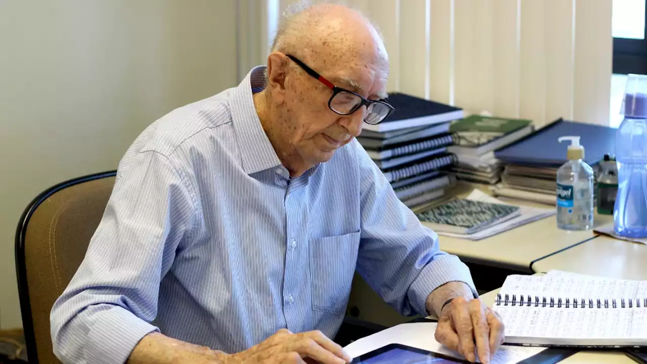 100-year-old man breaks Guinness World Record for working at same company for 84 years