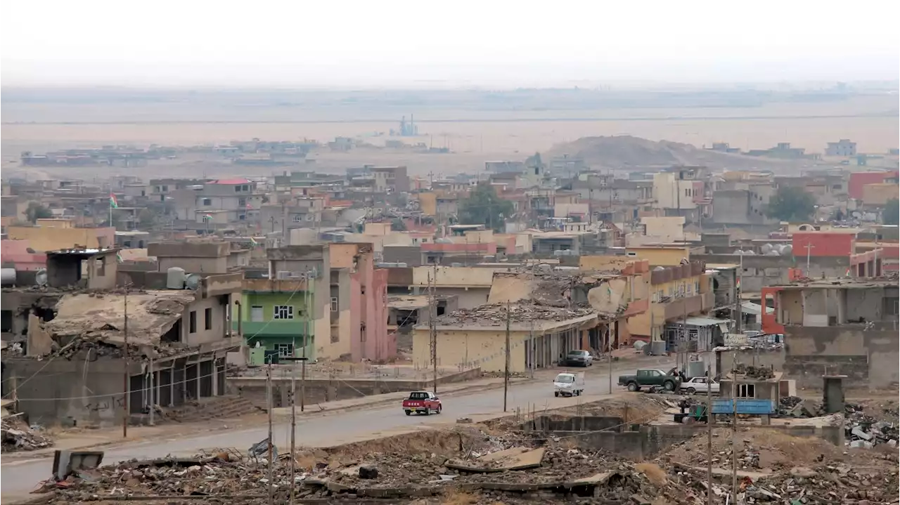 Irak - Tausende Menschen fliehen vor Kämpfen in Kurdenregion