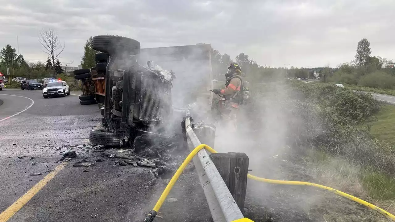 2 injured in semi truck crash near Auburn, Hwy 18 closed at 167 on-ramp