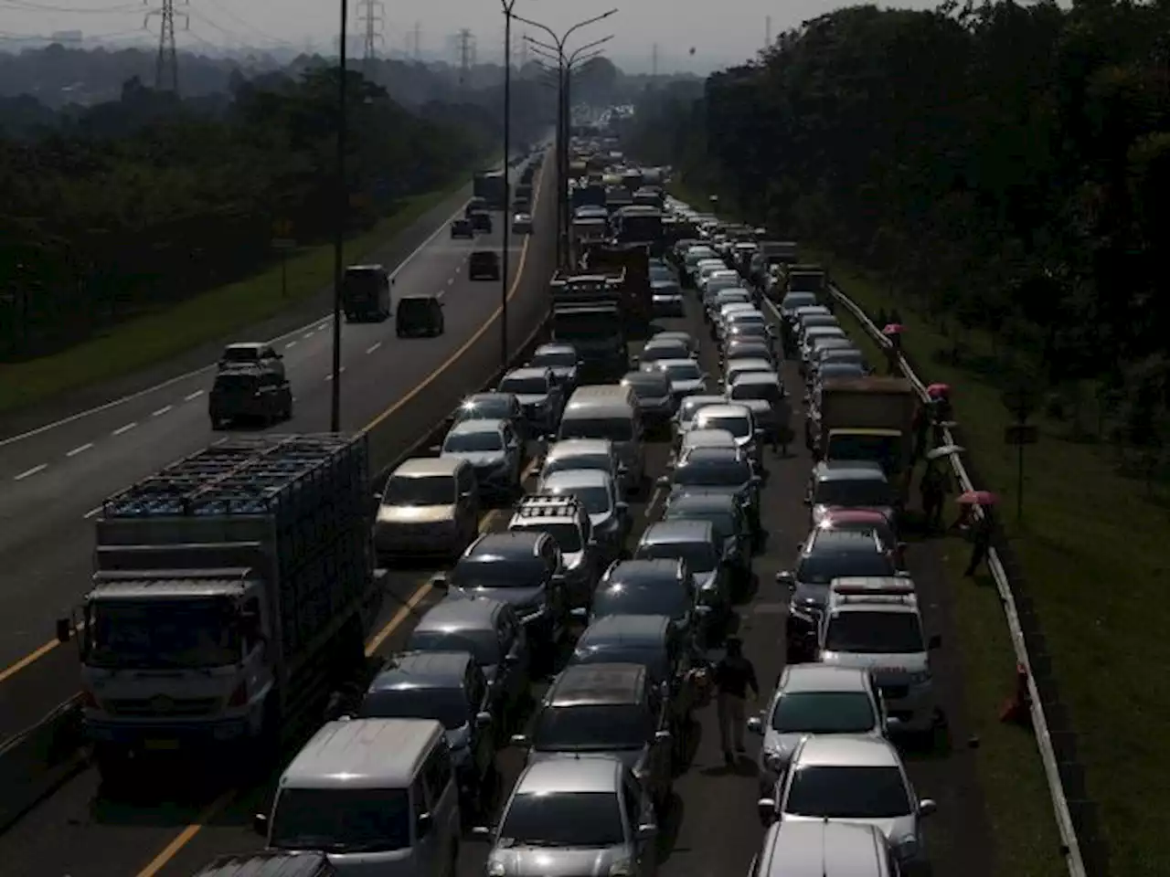 Jasa Marga Berlakukan Contraflow di Tol Jagorawi Arah Ciawi