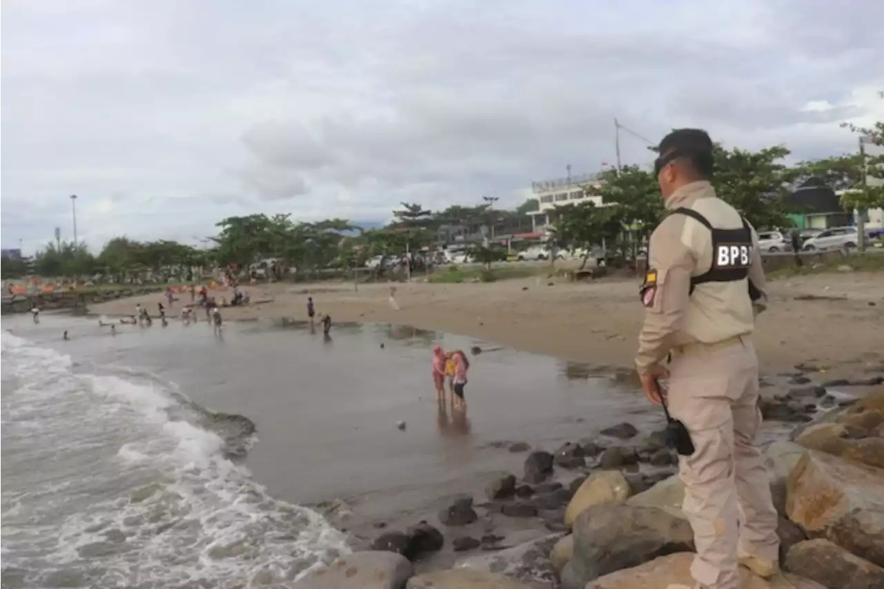 Sambut Wisatawan Pantai Padang, BPBD Dirikan Pos Pam dan Giat Pemantauan