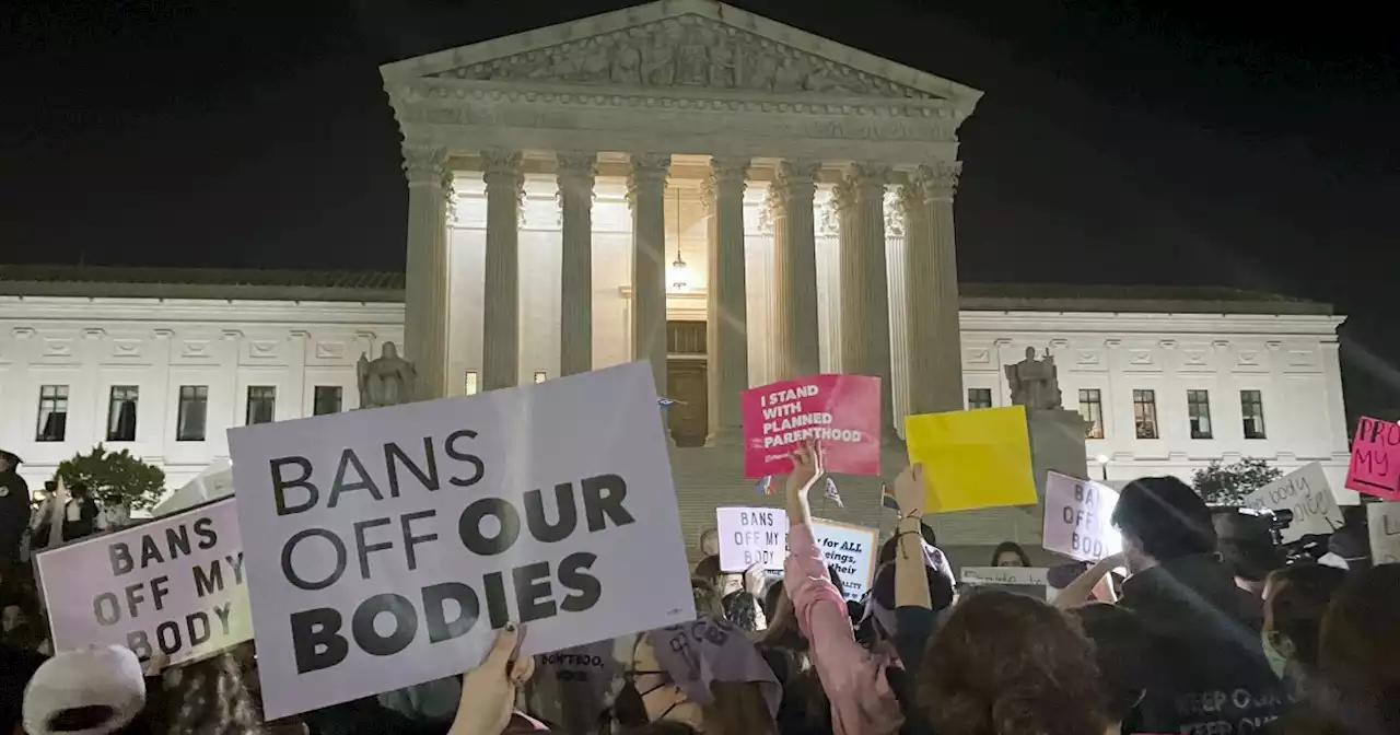 Report: Draft opinion suggests high court could overturn Roe