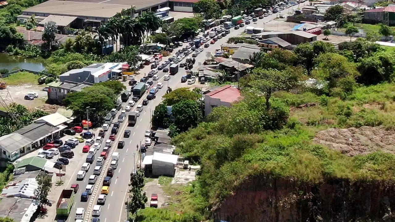 Pelabuhan Merak Macet Parah saat Mudik, Bakal Terulang Lagi di Bakauheni?