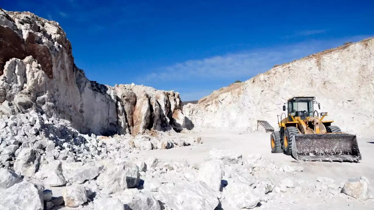 'Es una actividad que tiene sus controversias públicas' | Varios cuestionamientos por el impacto ambiental de la minería