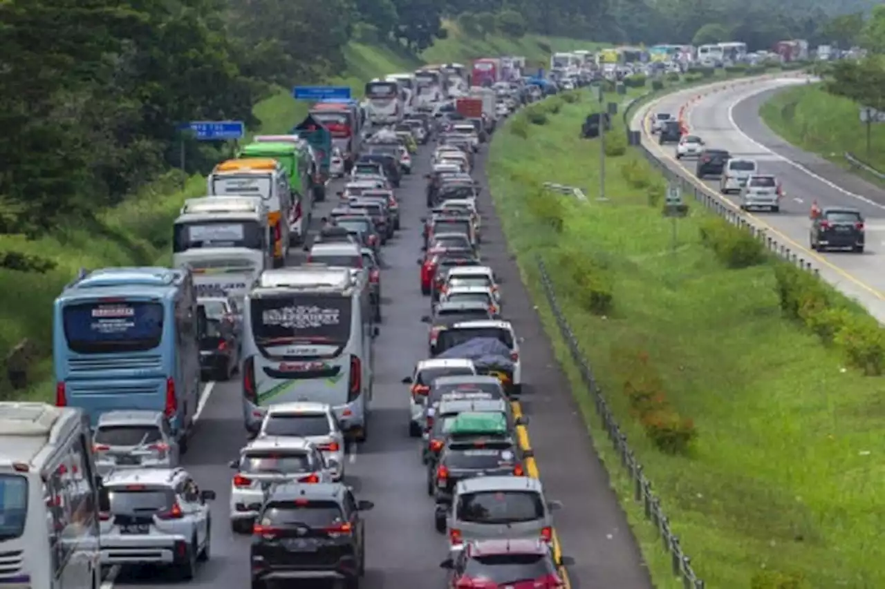 One Way Kembali Diberlakukan Usai Lebaran, Polisi Minta Pemudik Balik Lebih Awal - Pikiran-Rakyat.com