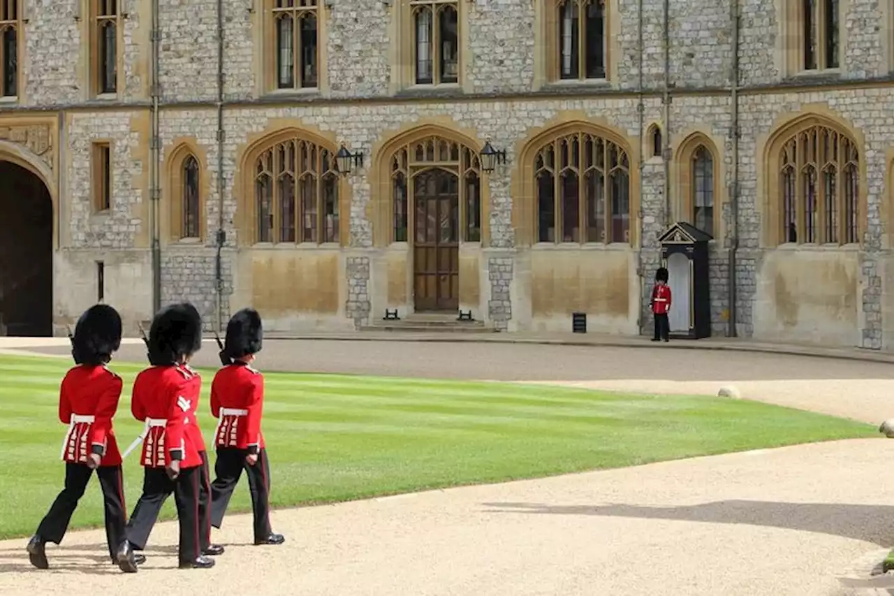 Seorang Pria Ditangkap Usai Menyusup ke Rumah Ratu Elizabeth II, Sempat Makan Bersama Penjaga - Pikiran-Rakyat.com