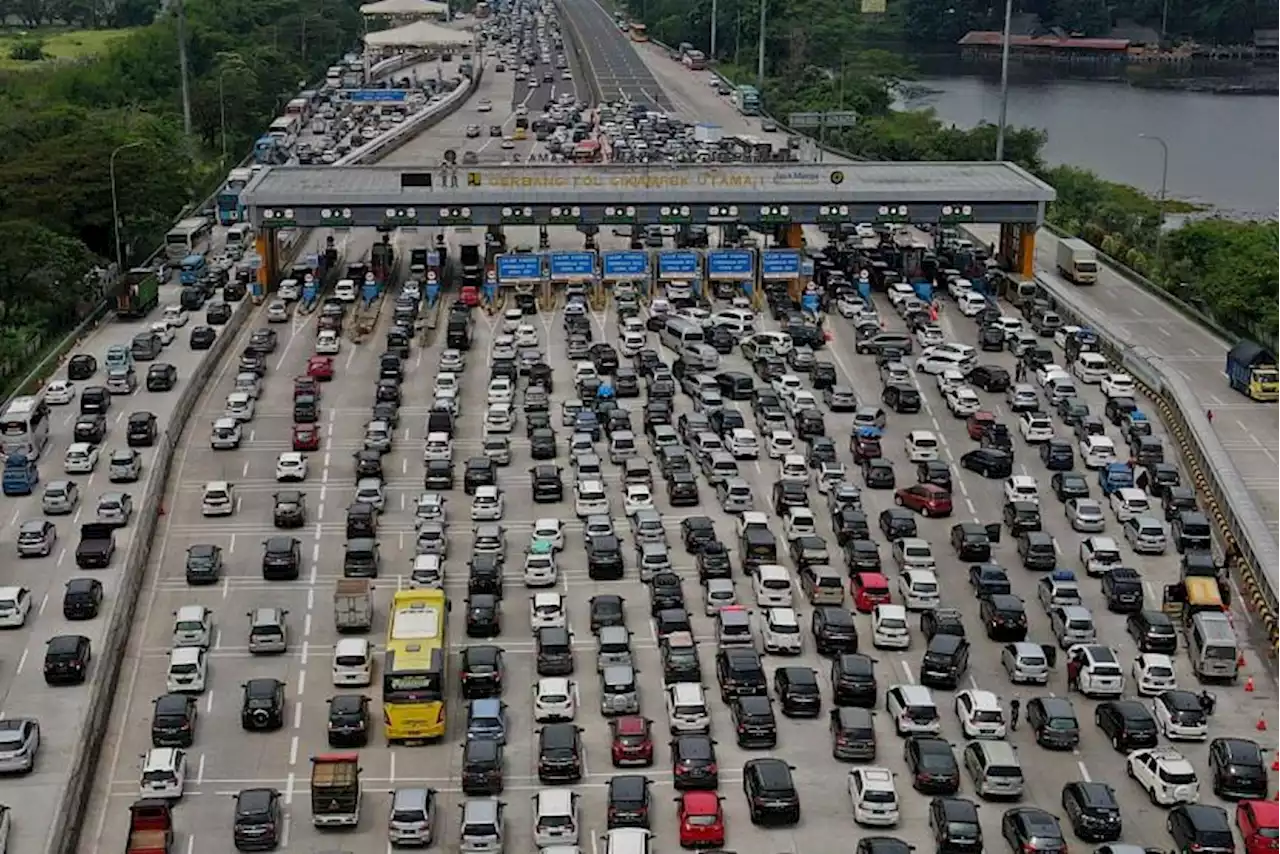 H+1 Lebaran, Ini Rekayasa Lalu Lintas di Tol Arah Cikampek |Republika Online