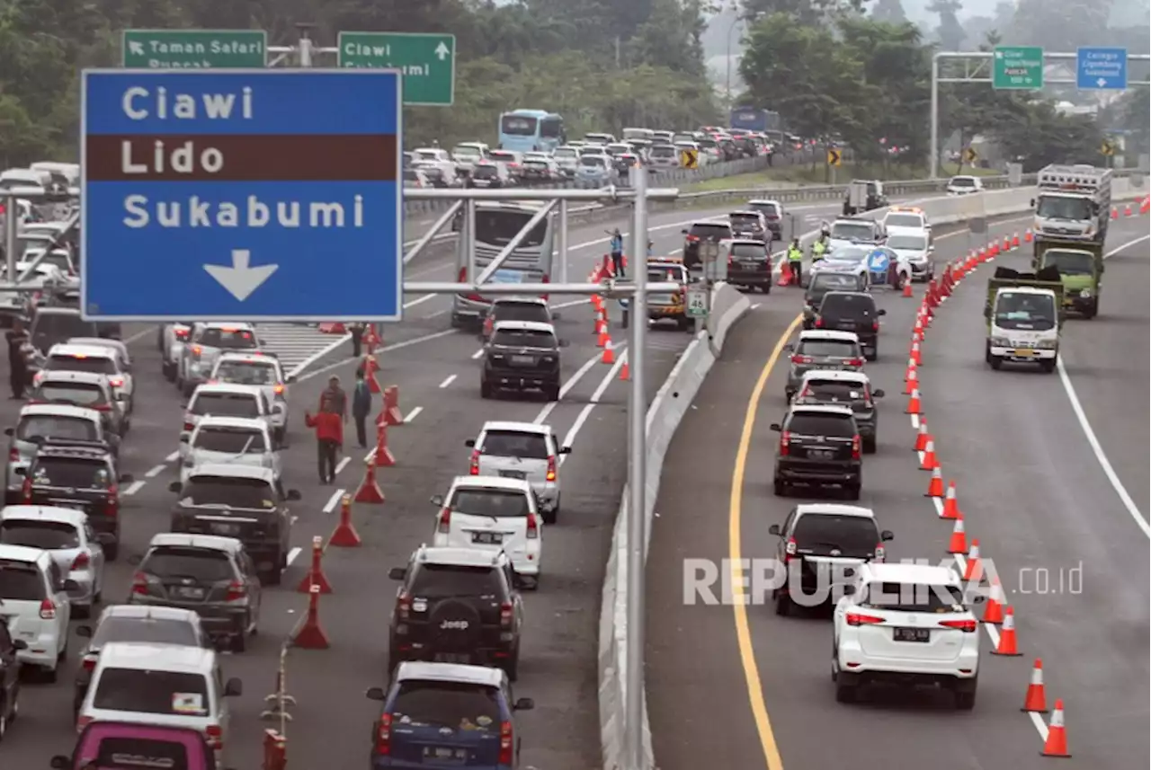 Jasa Marga Berlakukan Rekayasa Contraflow di Tol Jagorawi Arah Ciawi |Republika Online