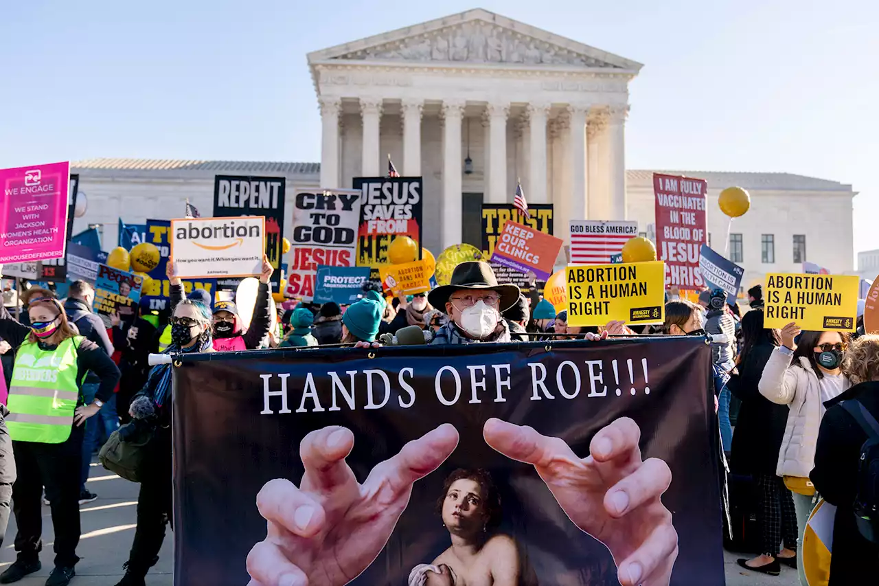 Report: Supreme Court Conservatives Have Drafted Plan to Strike Down Roe vs. Wade