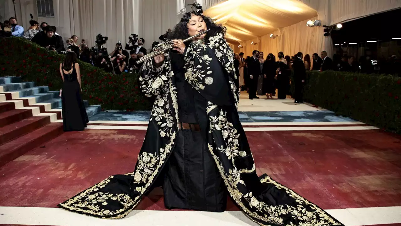 ‘Gilded Glamour’: Met Gala’s red carpet begins